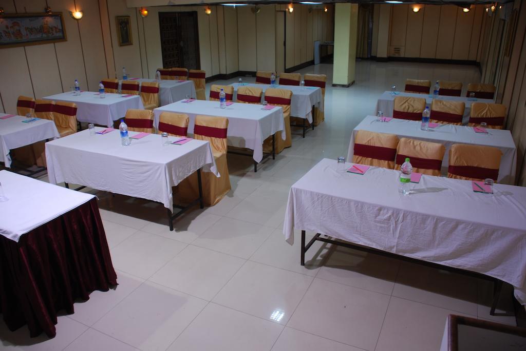 Hotel Mandakini Jaya International 海得拉巴 外观 照片